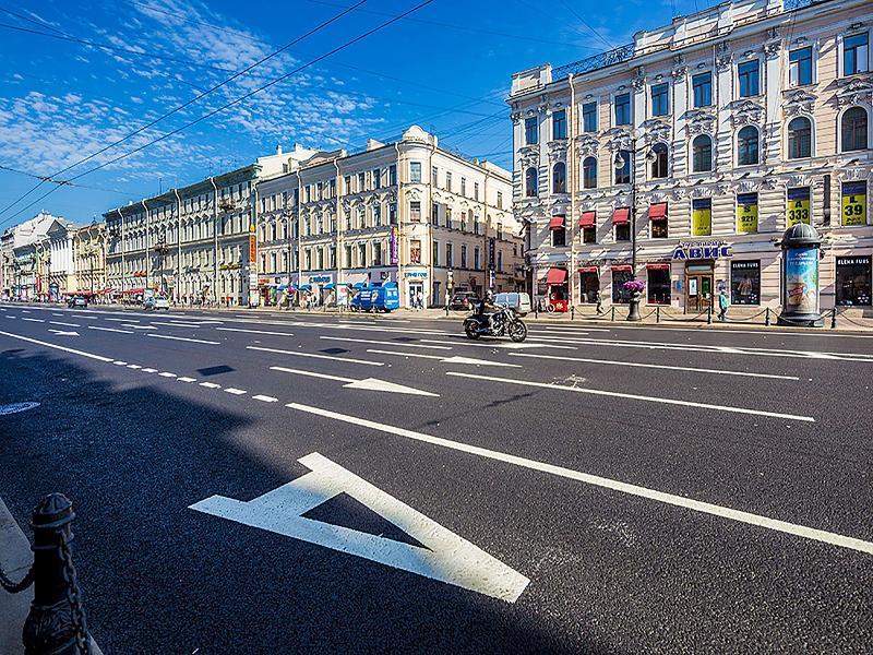 Newski Central Apartamenty Sankt Petersburg Exteriör bild